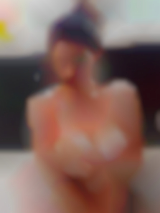 Moves of real sex massage outside in Saint Joseph MO.